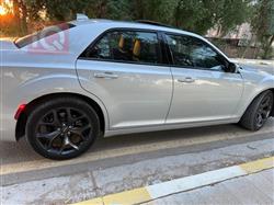 کرایسلەر 300